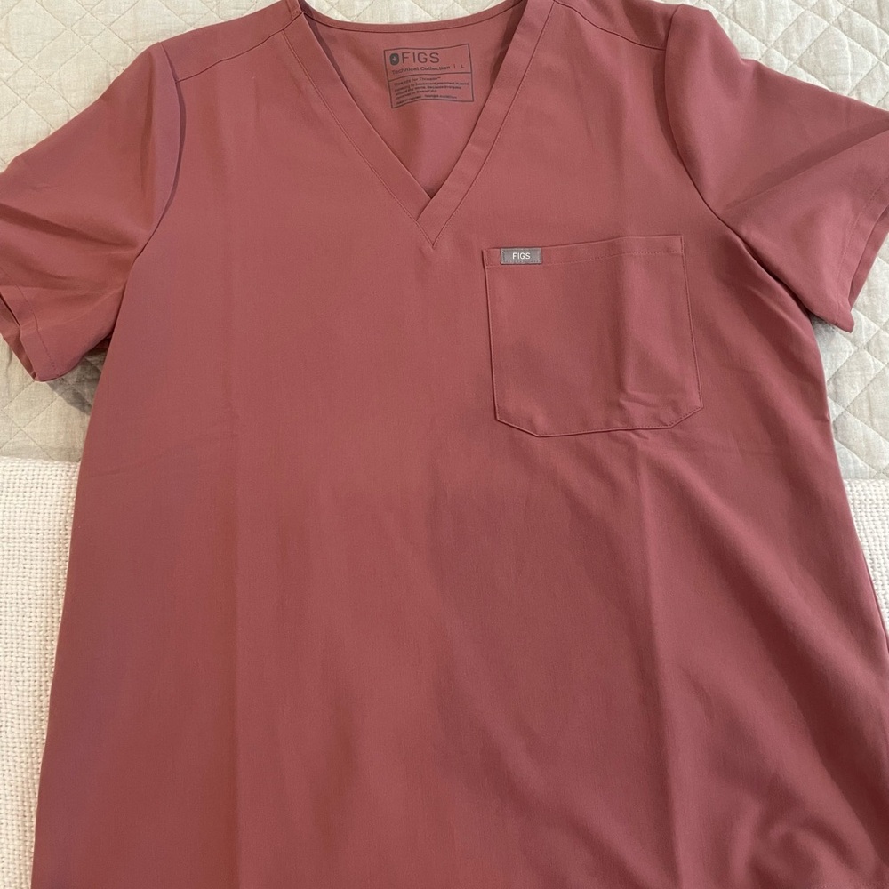 Figs Mauve Catarina One Pocket Scrub Top